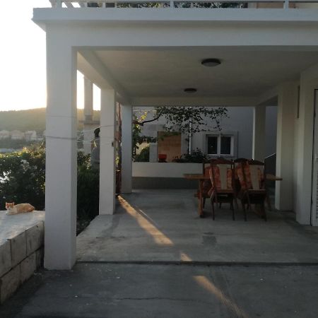 Apartman Laus Zavalatica Exterior foto